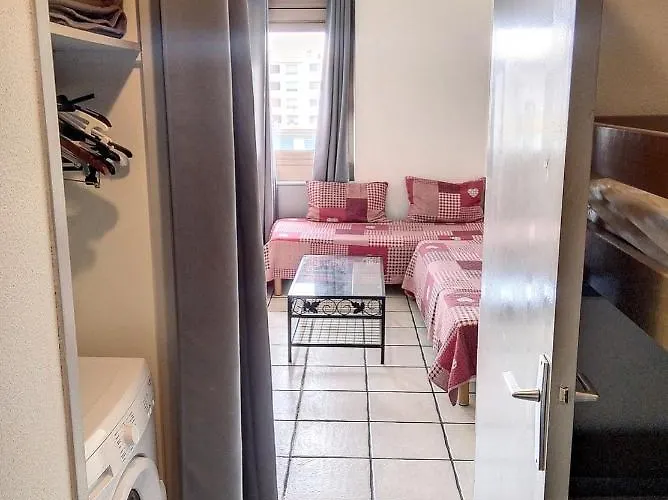 アパート Graziella 526